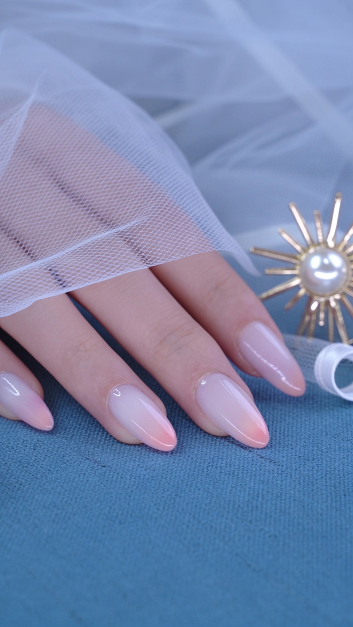 Jelly Ombre Nails — Tutorial krok po kroku